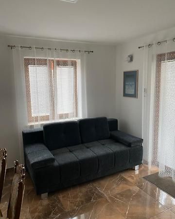 Apartman L. Banjole Εξωτερικό φωτογραφία